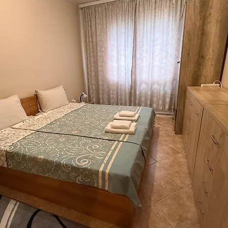 Hermes Apartament *